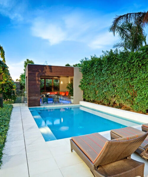 White pool tiles & pool coping pavers in Melbourne